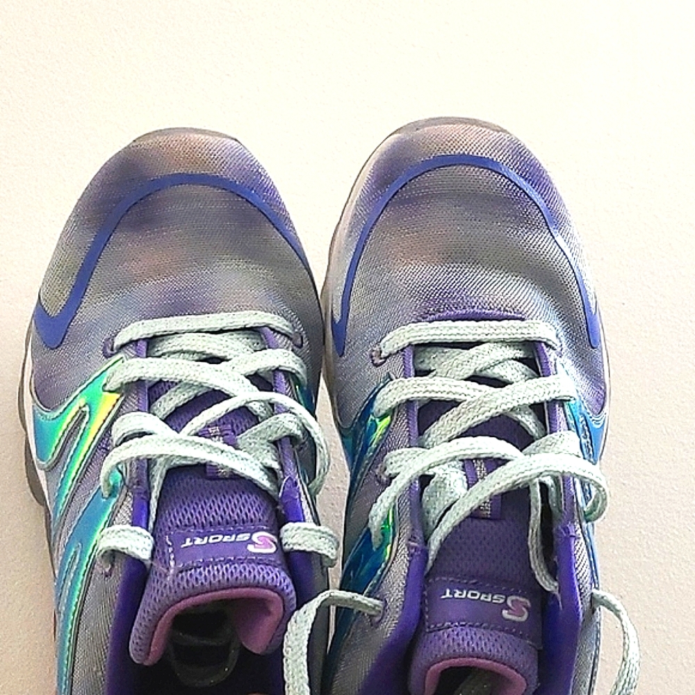 BIG GIRL'S YOUTH SIZE 5 SKETCHERS SPORT TENNIS SHOES